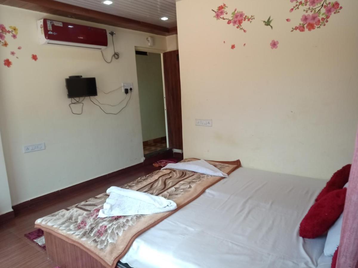 New Natraj Otel Chikhaldara Dış mekan fotoğraf